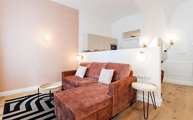 Easy-Flat Belvedere - Central Apartments With Ac